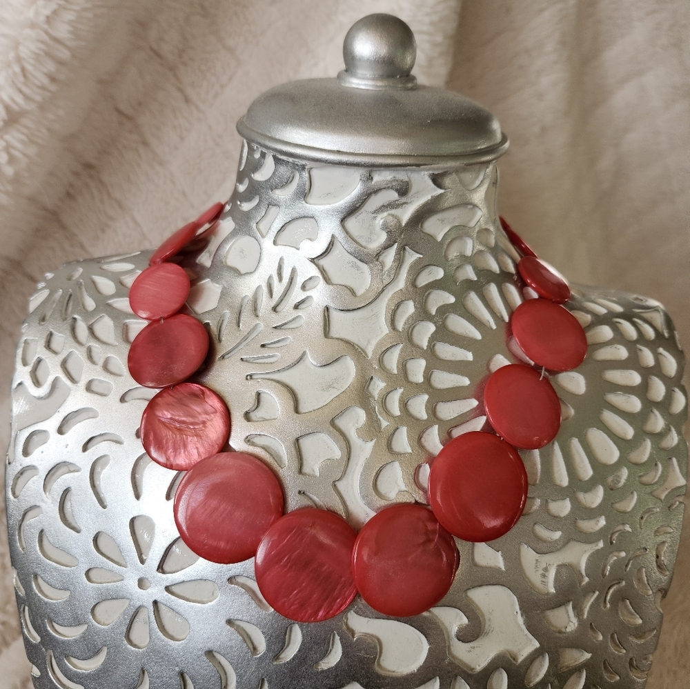 Elegant Coral Shell Necklace